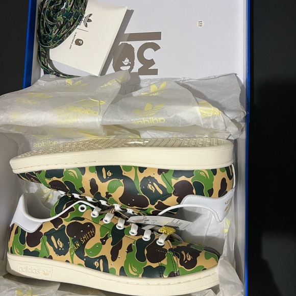Bape x Adidas sneakers Size: 10M 10/10 $220 - Picture 2 of 7